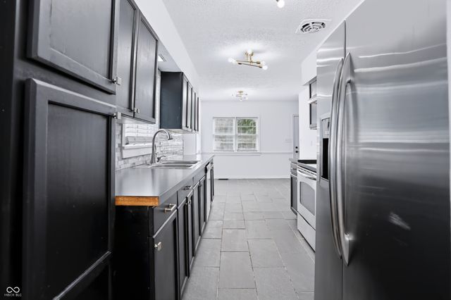 902 N Drexel Avenue, Indianapolis, IN 46201