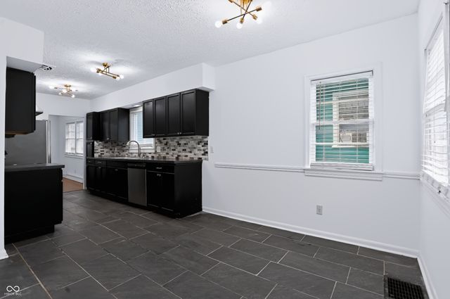 902 N Drexel Avenue, Indianapolis, IN 46201