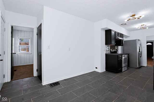 902 N Drexel Avenue, Indianapolis, IN 46201
