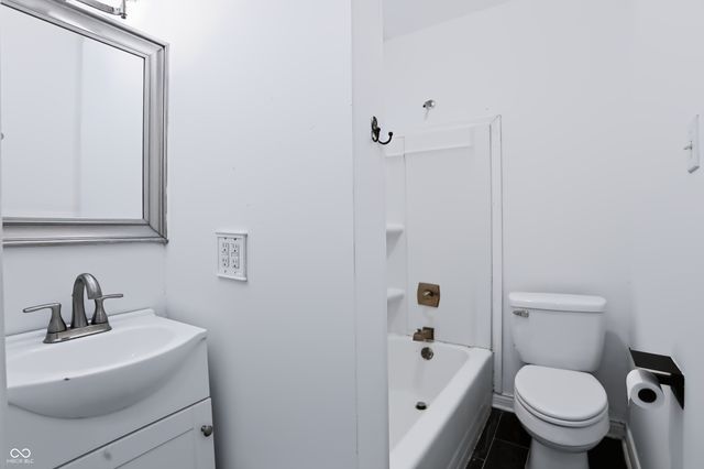 902 N Drexel Avenue, Indianapolis, IN 46201