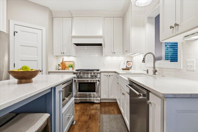 6808 Cambridge Road, Shakopee, MN 55379