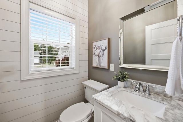 6808 Cambridge Road, Shakopee, MN 55379