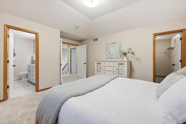 6808 Cambridge Road, Shakopee, MN 55379