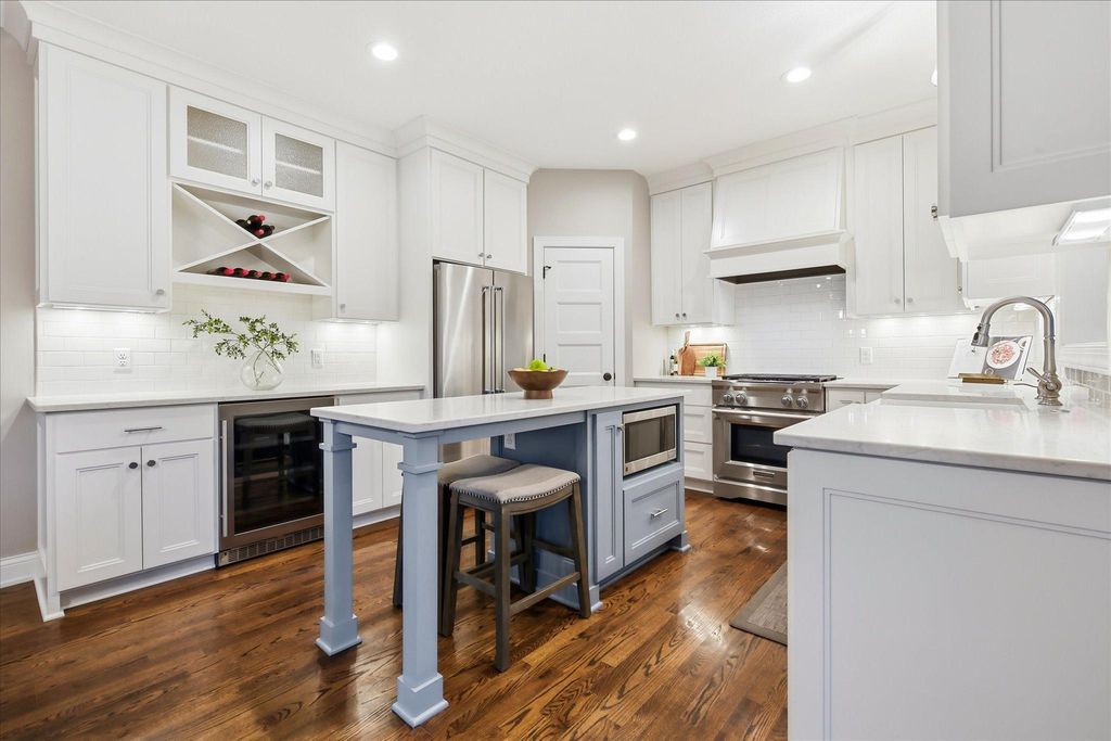 6808 Cambridge Road, Shakopee, MN 55379 — photo 3