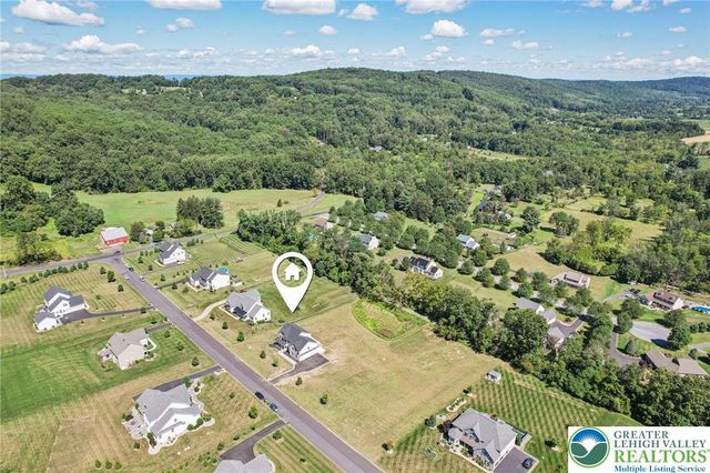 5031 Hunter Lane, Emmaus Boro, PA 18049