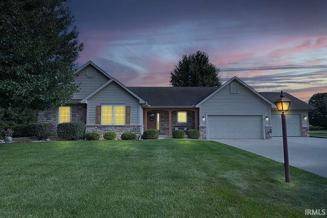 13510 Crestwicke Court, Middlebury, IN 46540