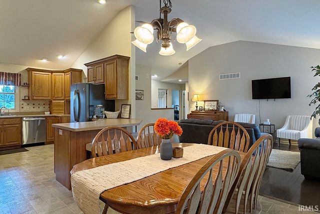 13510 Crestwicke Court, Middlebury, IN 46540