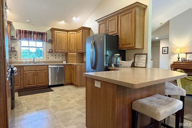13510 Crestwicke Court, Middlebury, IN 46540