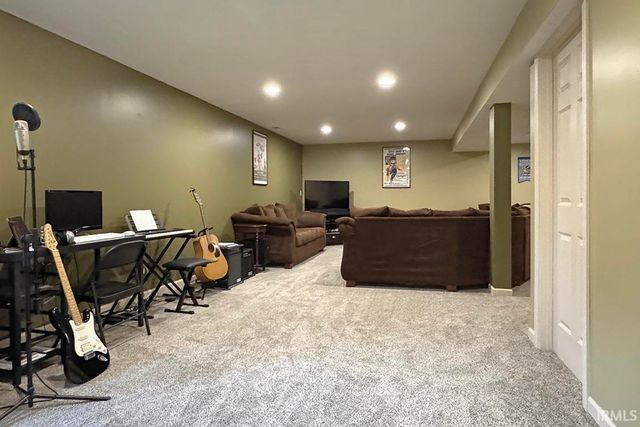 13510 Crestwicke Court, Middlebury, IN 46540