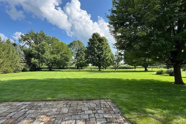 13510 Crestwicke Court, Middlebury, IN 46540
