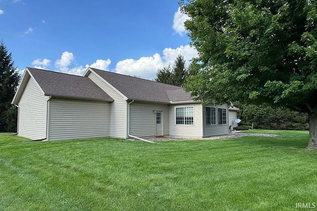 13510 Crestwicke Court, Middlebury, IN 46540