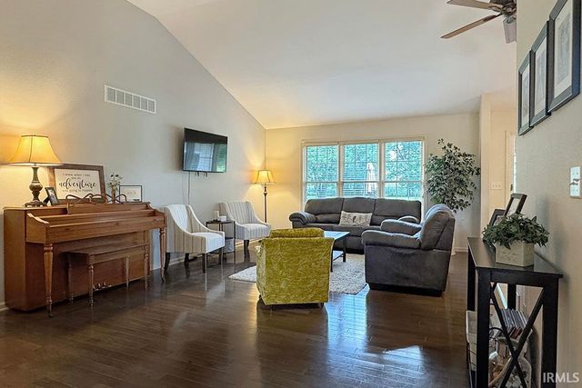13510 Crestwicke Court, Middlebury, IN 46540