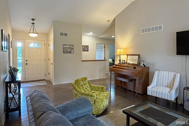 13510 Crestwicke Court, Middlebury, IN 46540
