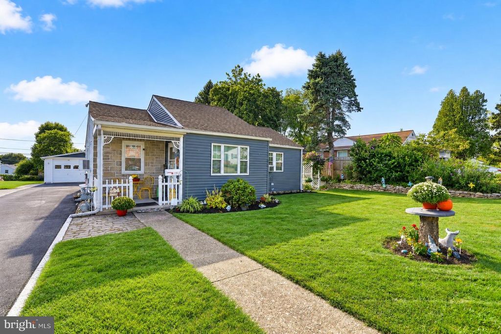135 HILLVIEW RD, KING OF PRUSSIA, PA 19406 — exterior