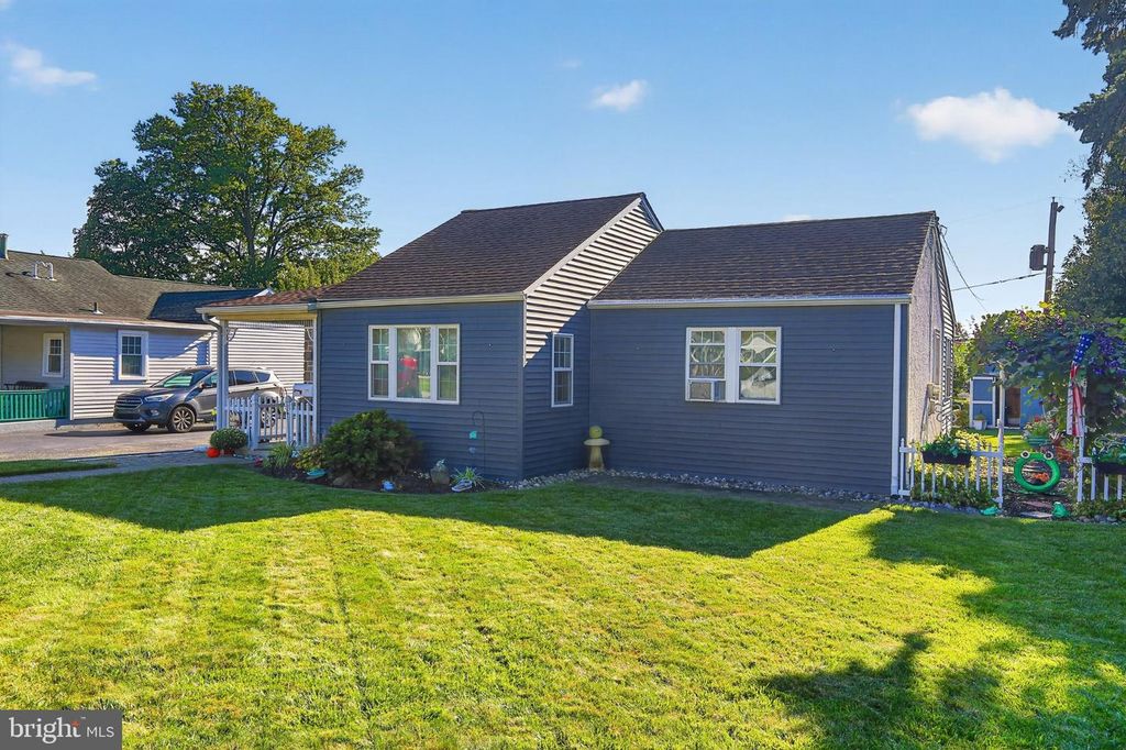 135 HILLVIEW RD, KING OF PRUSSIA, PA 19406 — photo 2