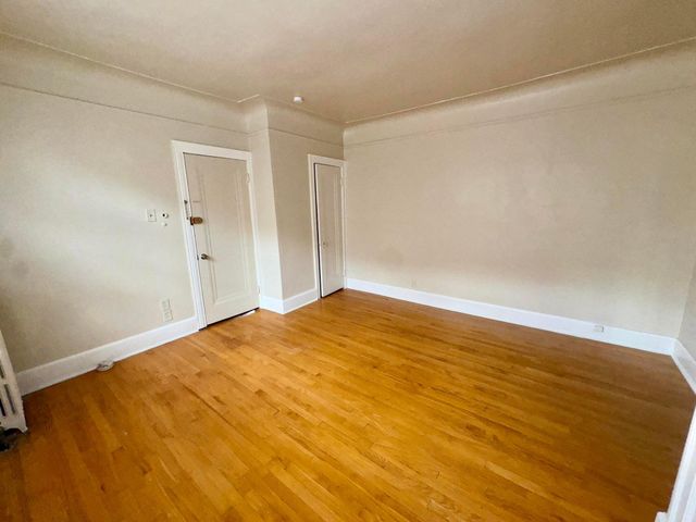 2681 Pasadena Street, Wayne City, MI 48238