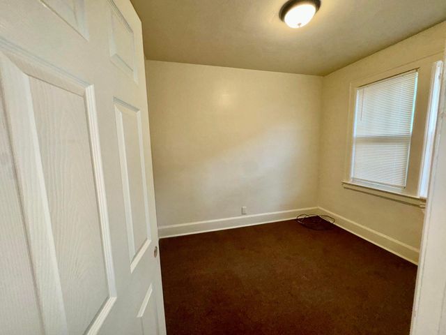 2681 Pasadena Street, Wayne City, MI 48238