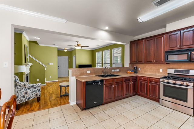 7911 Barnes Ridge Lane, Houston, TX 77072