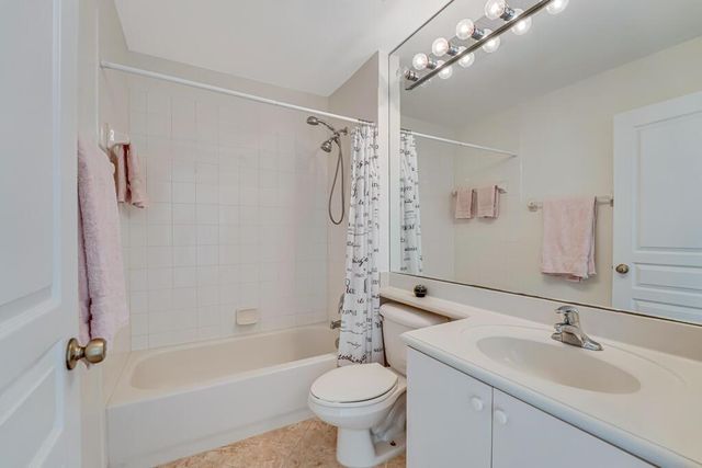 5402 Eastbay Drive, Greenacres, FL 33463