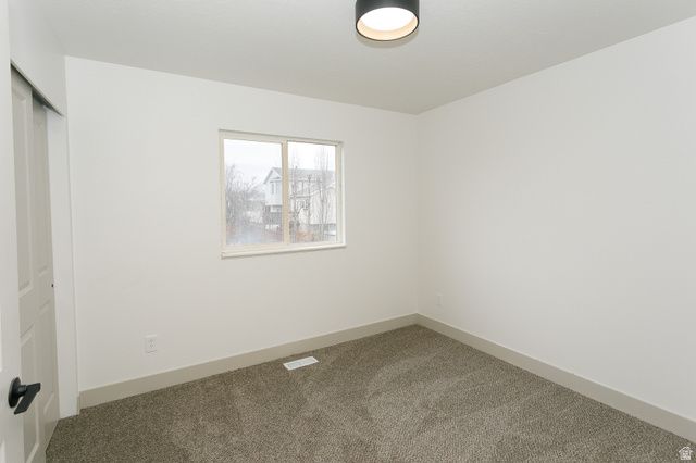 5556 S 3800 W, Roy, UT 84067