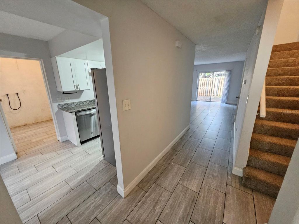 Image 3 of property listing at 4825 LIGHTHOUSE CIRCLE GE, Orlando, FL 32808