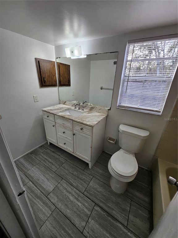 Image 44 of property listing at 4825 LIGHTHOUSE CIRCLE GE, Orlando, FL 32808