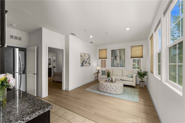 6956 La Rochelle, Chino, CA 91710