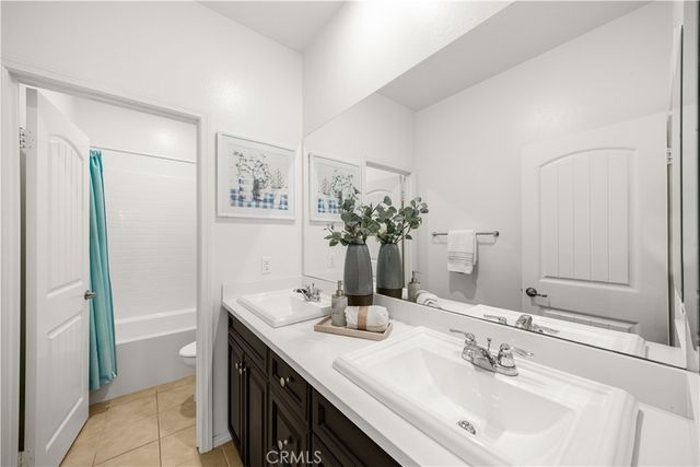 6956 La Rochelle, Chino, CA 91710
