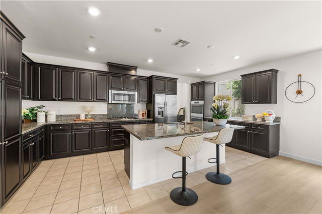 6956 La Rochelle, Chino, CA 91710