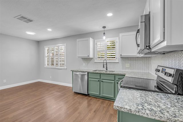 4795 Slade Ben Lane, Alvin, TX 77511