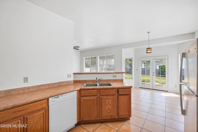 5497 S Wembly Road, Tucson, AZ 85746