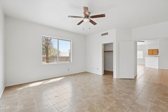 5497 S Wembly Road, Tucson, AZ 85746