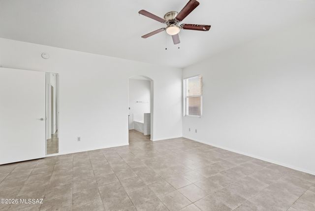 5497 S Wembly Road, Tucson, AZ 85746