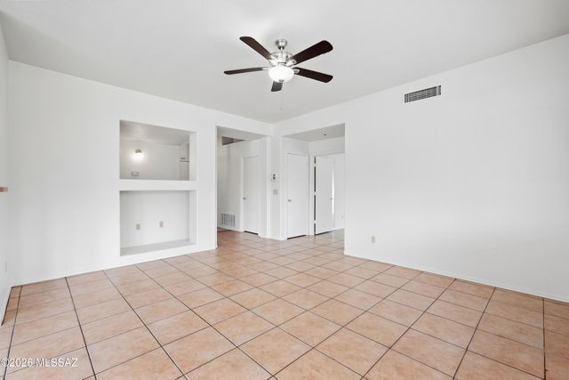 5497 S Wembly Road, Tucson, AZ 85746