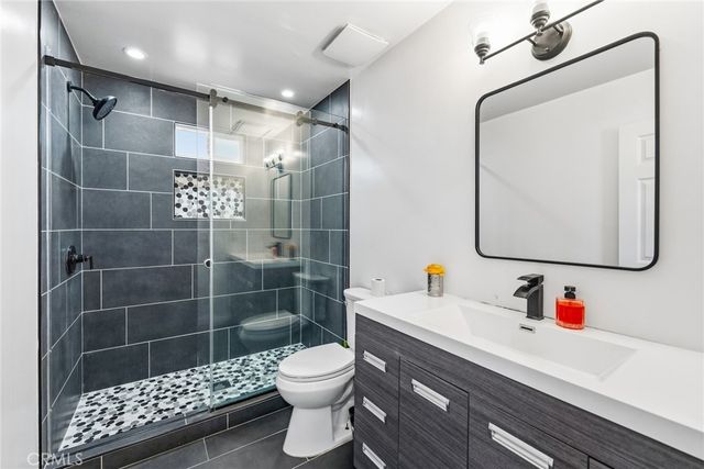 1118 E 77th, Los Angeles, CA 90001