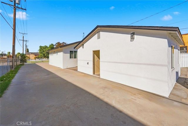 1118 E 77th, Los Angeles, CA 90001