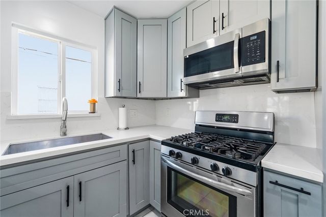 1118 E 77th, Los Angeles, CA 90001