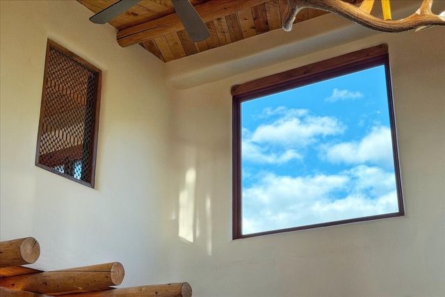 98 La Barbaria Trail, Santa Fe, NM 87505