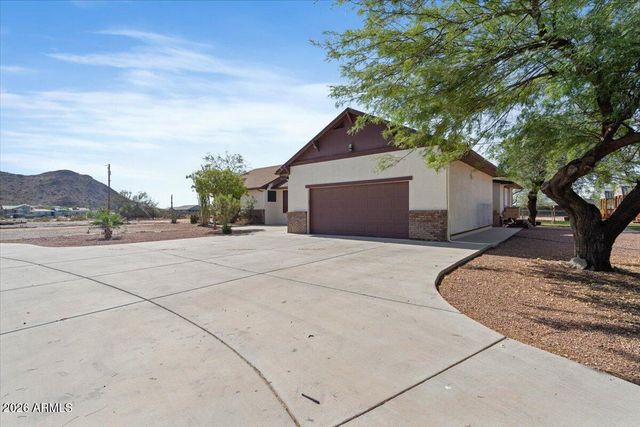 2413 W PHILLIPS Road, Queen Creek, AZ 85144