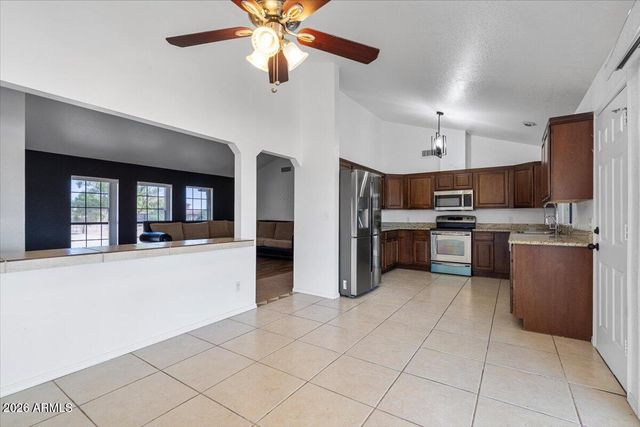 2413 W PHILLIPS Road, Queen Creek, AZ 85144