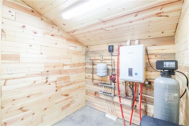 264 NW 1441st Road, Holden, MO 64040