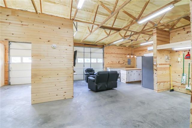 264 NW 1441st Road, Holden, MO 64040