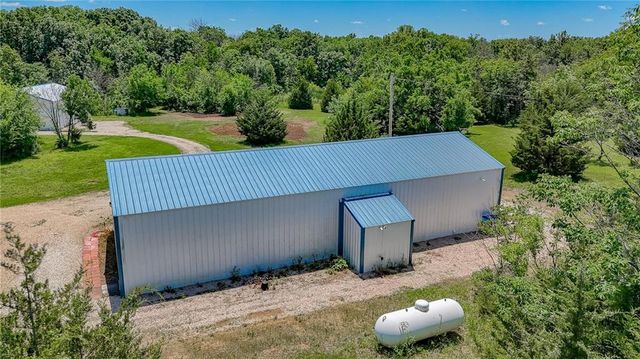 264 NW 1441st Road, Holden, MO 64040