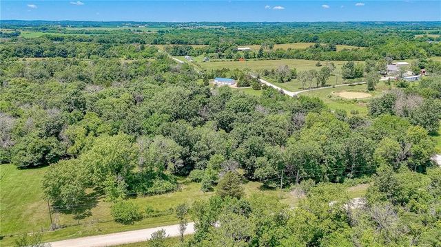 264 NW 1441st Road, Holden, MO 64040