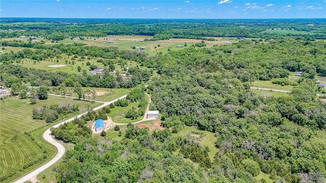 264 NW 1441st Road, Holden, MO 64040