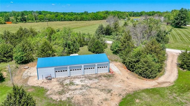 264 NW 1441st Road, Holden, MO 64040