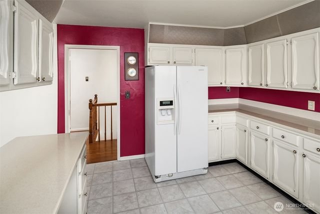 3606 W Commodore Way, Seattle, WA 98199