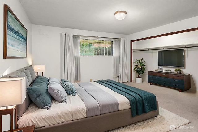 3606 W Commodore Way, Seattle, WA 98199