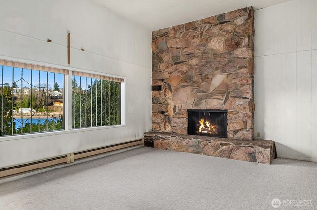 3606 W Commodore Way, Seattle, WA 98199