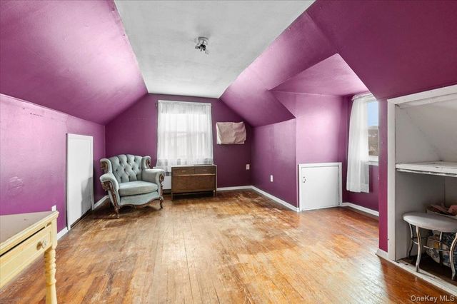 6 Gateway Street, Bethpage, NY 11714